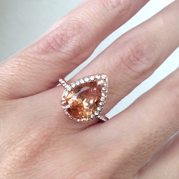 Jewelry - ❤️Beautiful Citrine Ring with Halo white stones Size 5.5